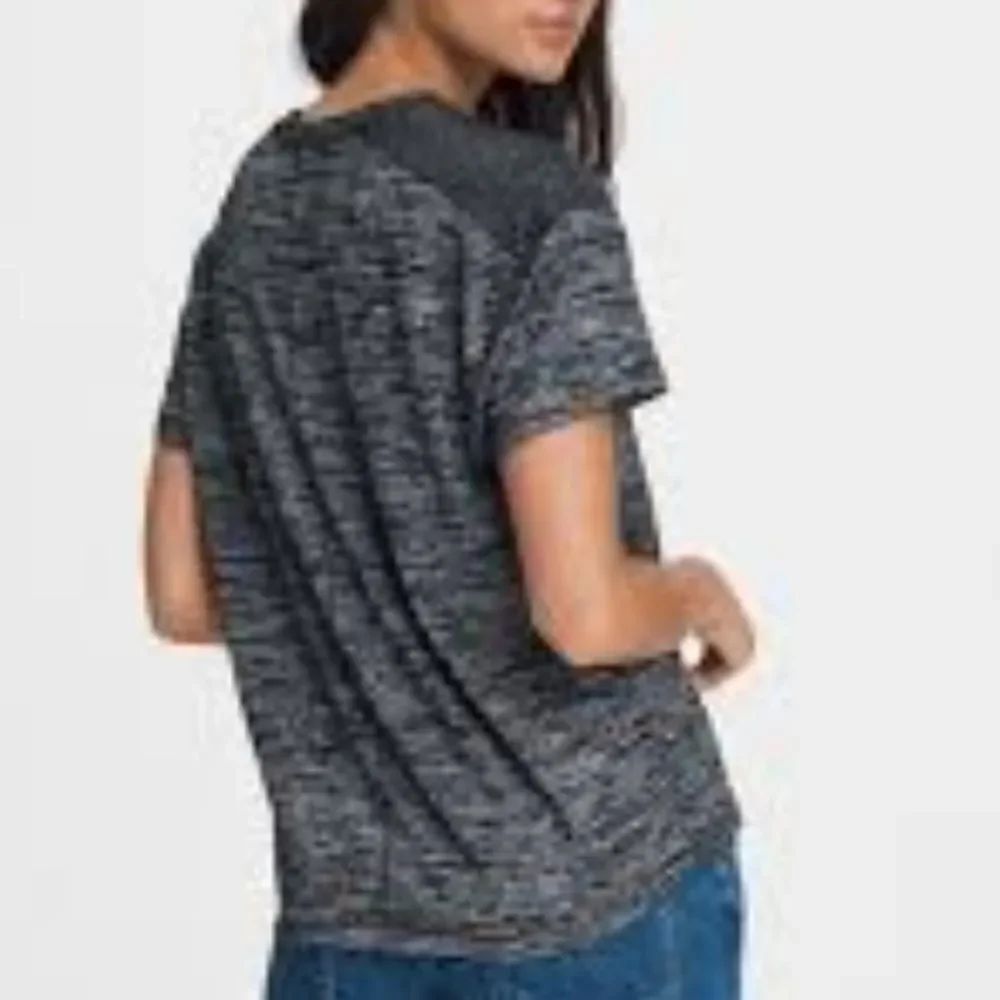 FOREVER 21 SHORT SLEEVE WOMEN'S T-SHIRT